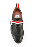 straped brogues 