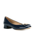 logo plaque pumps