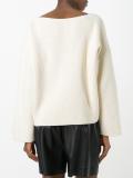 Fly jumper