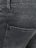 slim fit jeans
