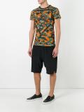camouflage print T-shirt