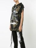 camouflage print sleeveless hoody