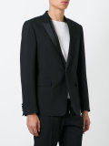 peaked lapels blazer
