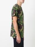 camouflage print T-shirt