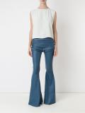 sleeveless top
