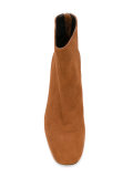 Bacari boots