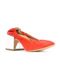 elasticated pumps