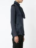 neck bow shirt