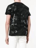 camouflage print T-shirt