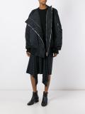 'Show Oyster' bomber