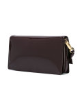 medium logo clutch