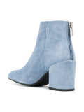 round toe boots