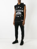 printed sleeveless hooded sweater