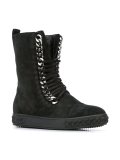 lace-up boots 