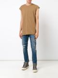 shortsleeved T-shirt