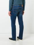 slim-fit jeans 