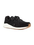 lateral patch sneakers