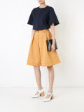 wide-leg cropped trousers