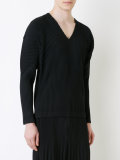 pleated long sleeve v-neck t-shirt