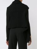 sleeveless pin fastening cardigan
