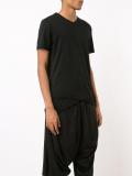 V-shaped hem T-shirt