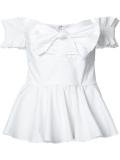 off-shoulders ruffled blouse