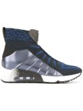 hi-top sneakers 