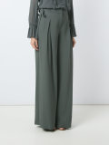 wide leg trousers