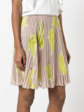 banana print pleated skirt