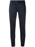 slim-fit trousers 
