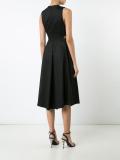 Sleeveless Jewel Neck连衣裙