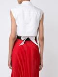 'Sleeveless Bib Front' shirt