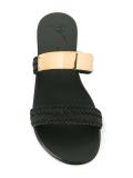 Len sandals