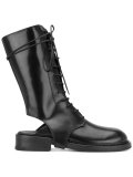heel cut-out boots