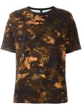 camouflage print T-shirt