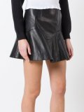 pleated skirt