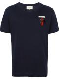 Web crest T-shirt