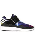 'Retro Boost'运动鞋