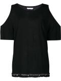 cut-off sleeves blouse