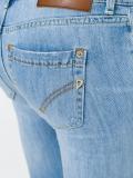 distressed skinny jeans
