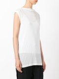 sleeveless top