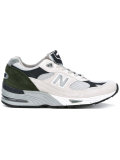 side logo trainers