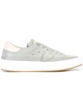 lateral patch sneakers