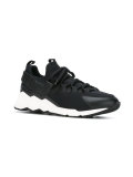 lace up trainers 