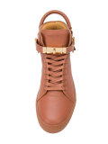 lock detail hi-tops