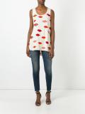 lip print tank top