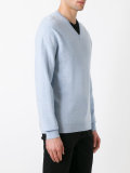 V neck sweatshirt 