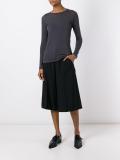 round neck jumper