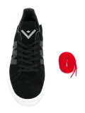 lace up trainers 