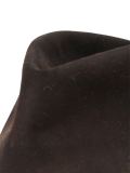 wide brim hat